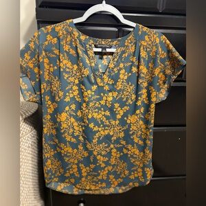 Floral print blouse